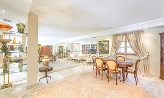 Villa de luxe traditionnelle au charme andalou à vendre dans la vallée du golf de Nueva Andalucia, Marbella 64158 