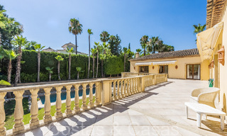Villa de luxe traditionnelle au charme andalou à vendre dans la vallée du golf de Nueva Andalucia, Marbella 64164 
