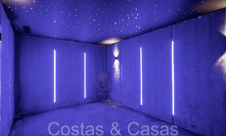 Nouvelle villa de luxe avec un style architectural avancé à vendre dans la vallée du golf de Nueva Andalucia, Marbella 64573 