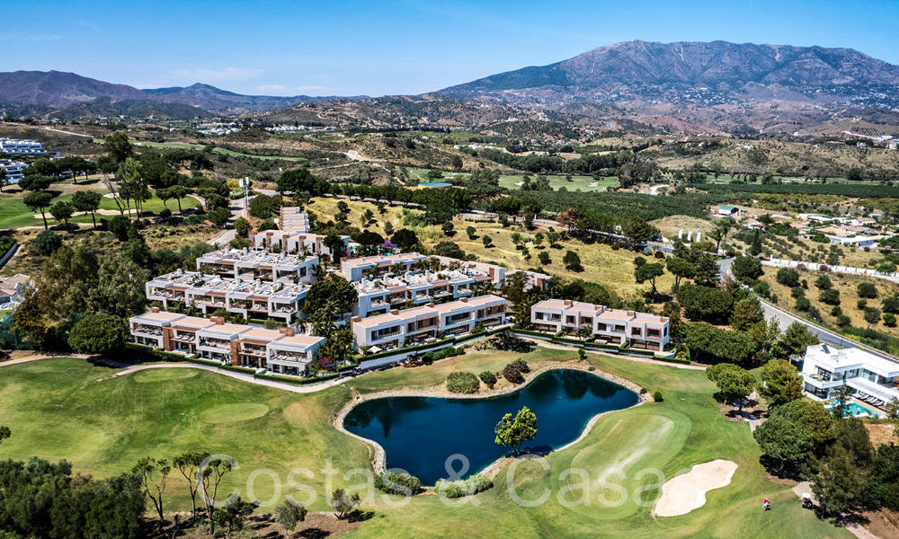 DERNIÈRE MAISON! Nouveau projet de maisons de luxe modernes à vendre à côté du terrain de golf de Mijas, Costa del Sol 64610