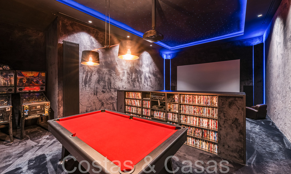 Prête à emménager, villa de luxe moderne à vendre, en première ligne de golf dans le prestigieux Marbella Club Golf Resort à Benahavis 65365