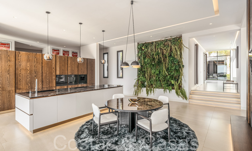 Prête à emménager, villa de luxe moderne à vendre, en première ligne de golf dans le prestigieux Marbella Club Golf Resort à Benahavis 65372