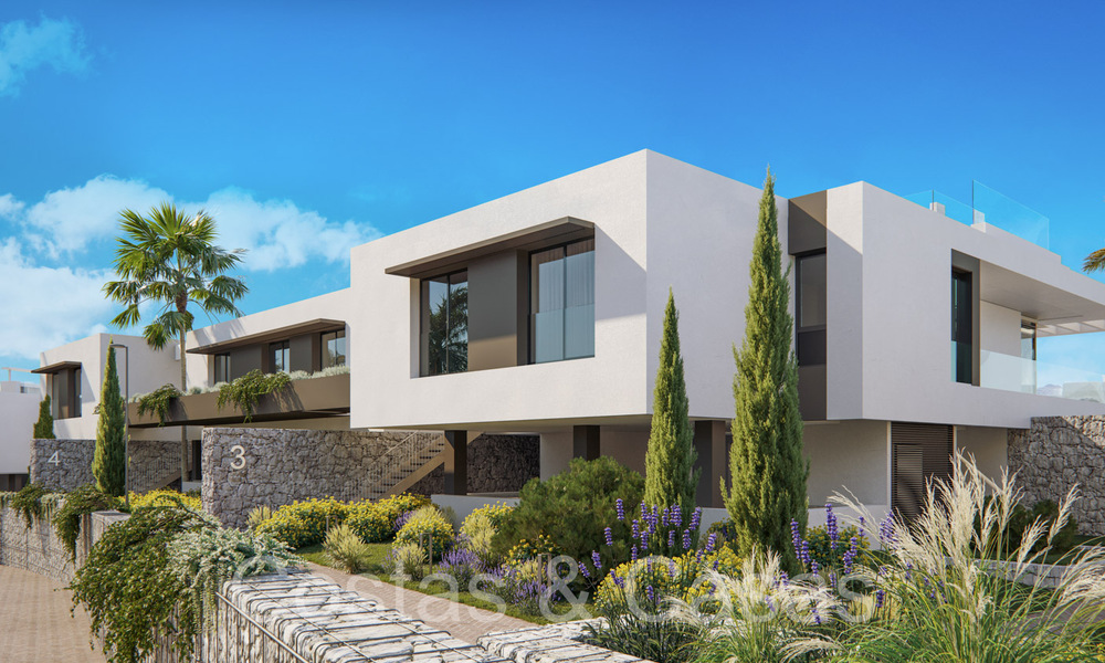 Maisons neuves et modernistes à vendre directement sur le terrain de golf à l'est de Marbella 64759