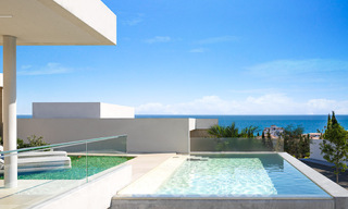 Dernière villa! Villa neuve économe en énergie à vendre avec vue sur la mer juste à l'extérieur du centre d'Estepona 64790 