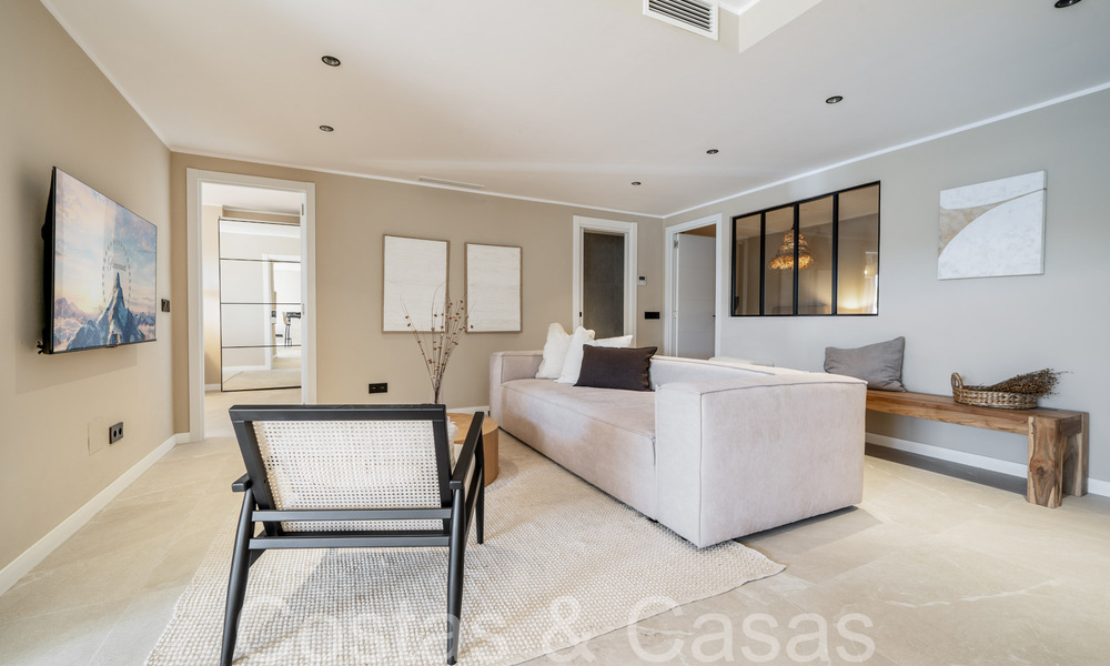 Élégant appartement rénové à vendre dans une communauté fermée à Nueva Andalucia, Marbella 65411
