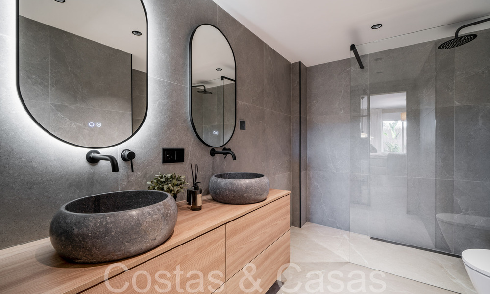 Élégant appartement rénové à vendre dans une communauté fermée à Nueva Andalucia, Marbella 65418