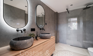 Élégant appartement rénové à vendre dans une communauté fermée à Nueva Andalucia, Marbella 65418 