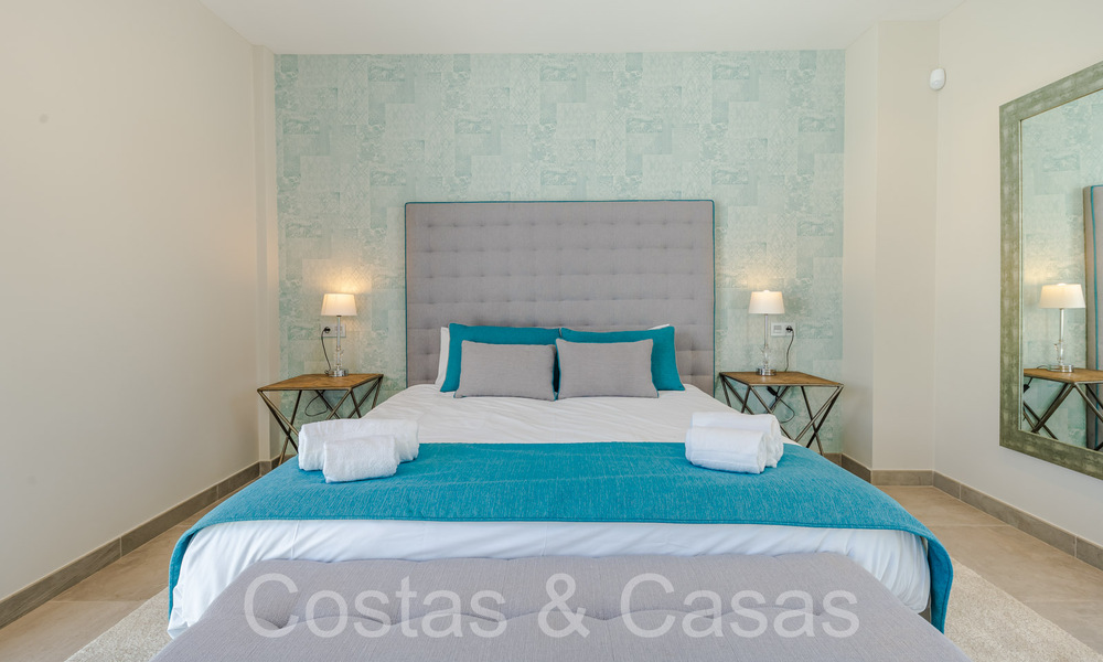 Villa de luxe moderne et prête à emménager à vendre entourée de terrains de golf à Nueva Andalucia, Marbella 65515