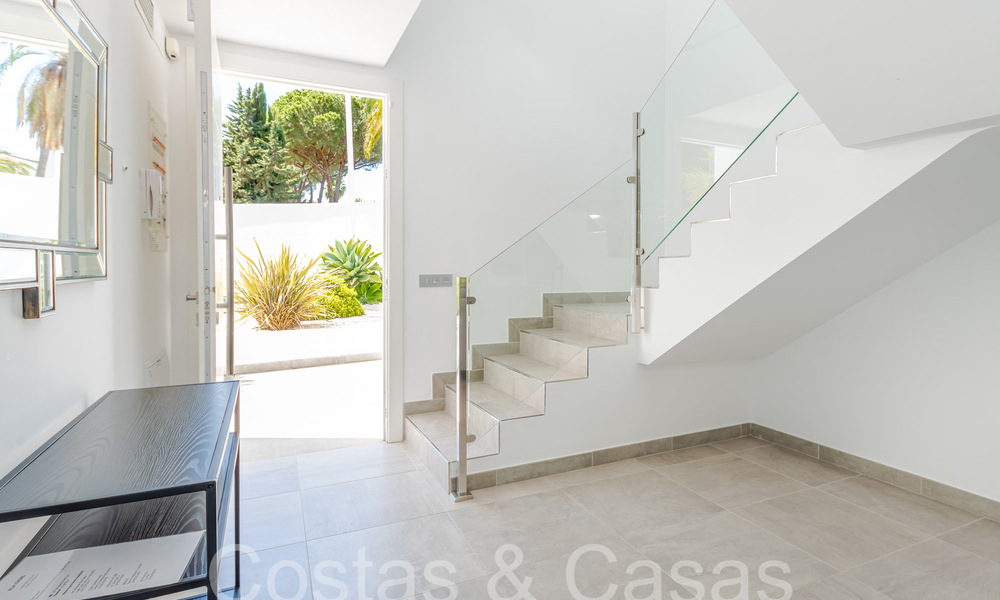 Villa de luxe moderne et prête à emménager à vendre entourée de terrains de golf à Nueva Andalucia, Marbella 65531