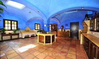 Villa - demeure de campagne à vendre, entre Marbella et Estepona 884 