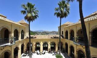 Villa - demeure de campagne à vendre, entre Marbella et Estepona 894 