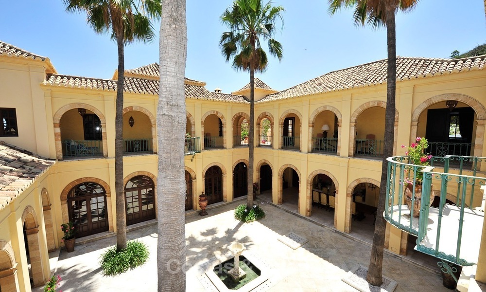 Villa - demeure de campagne à vendre, entre Marbella et Estepona 904