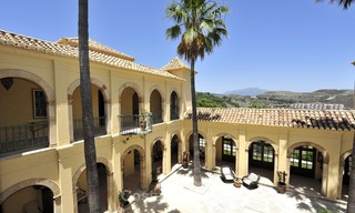 Villa - demeure de campagne à vendre, entre Marbella et Estepona 908 