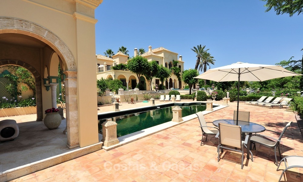 Villa - demeure de campagne à vendre, entre Marbella et Estepona 915