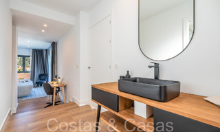 Villa moderne de qualité prête à emménager à vendre à deux pas des terrains de golf à Nueva Andalucia, Marbella 65236 