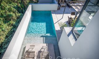 Villa moderne de qualité prête à emménager à vendre à deux pas des terrains de golf à Nueva Andalucia, Marbella 65256 