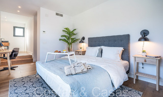 Villa moderne de qualité prête à emménager à vendre à deux pas des terrains de golf à Nueva Andalucia, Marbella 65257 
