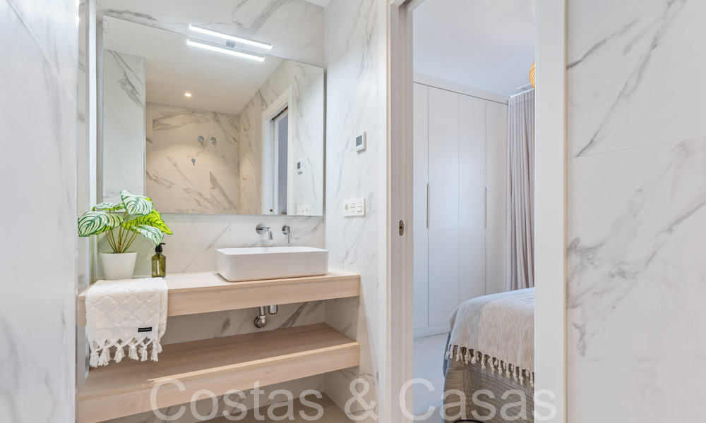 Maison mitoyenne récemment rénovée dans un complexe fermé à vendre, adjacente au terrain de golf de Nueva Andalucia, Marbella 65221