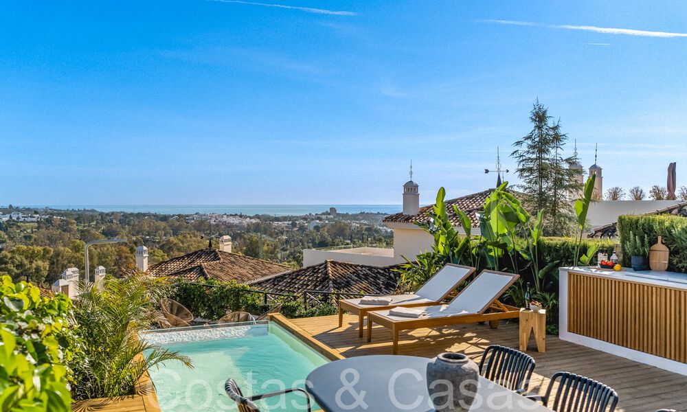Luxueux appartement à vendre avec terrasse accueillante, piscine privée et vue sur la mer à Nueva Andalucia, Marbella 65182