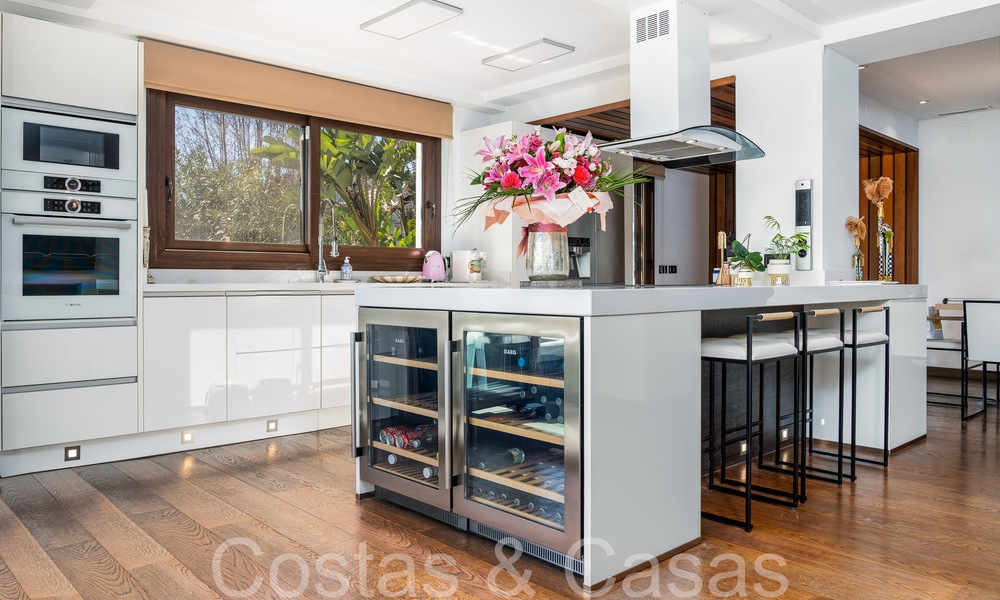 Villa de luxe spacieuse et contemporaine à vendre dans un quartier résidentiel populaire à Nueva Andalucia, Marbella 65016