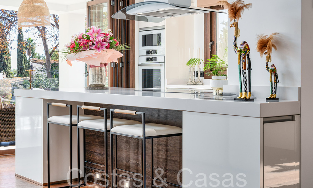 Villa de luxe spacieuse et contemporaine à vendre dans un quartier résidentiel populaire à Nueva Andalucia, Marbella 65017