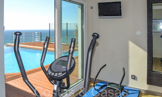 Luxueuse villa avec un style architectural moderne et une vue imprenable sur la mer à vendre à Manilva, Costa del Sol 64982 