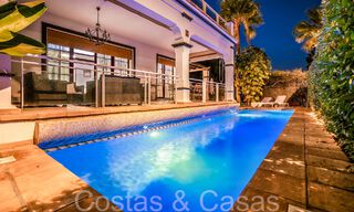 Villa de luxe espagnole traditionnelle à vendre à quelques pas de la plage dans le centre de Marbella 65428 