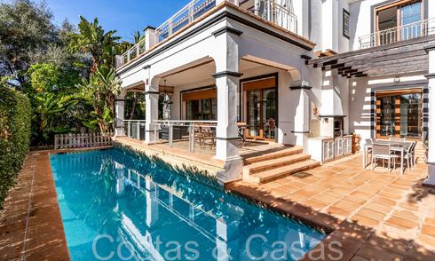 Villa de luxe espagnole traditionnelle à vendre à quelques pas de la plage dans le centre de Marbella 65434