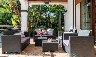 Villa de luxe espagnole traditionnelle à vendre à quelques pas de la plage dans le centre de Marbella 65437 