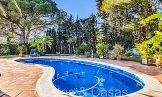 Villa rustique à vendre sur un terrain spacieux sur le New Golden Mile entre Marbella et Estepona 65596 