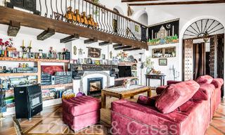 Villa rustique à vendre sur un terrain spacieux sur le New Golden Mile entre Marbella et Estepona 65600 