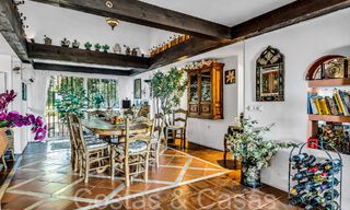 Villa rustique à vendre sur un terrain spacieux sur le New Golden Mile entre Marbella et Estepona 65601 
