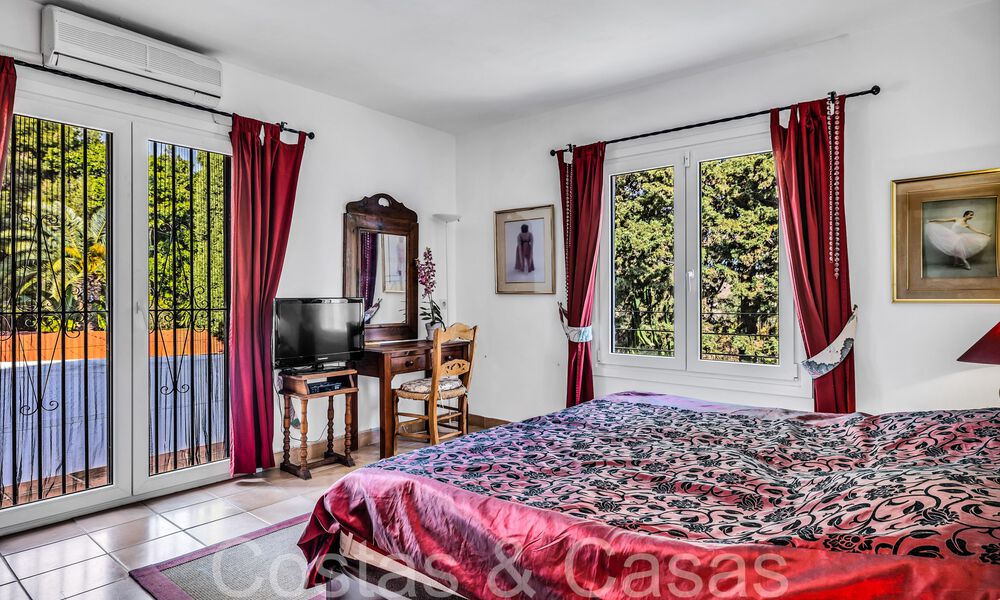 Villa rustique à vendre sur un terrain spacieux sur le New Golden Mile entre Marbella et Estepona 65611