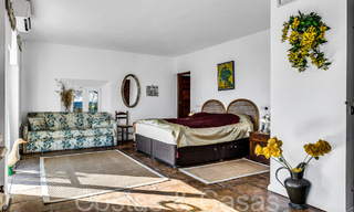 Villa rustique à vendre sur un terrain spacieux sur le New Golden Mile entre Marbella et Estepona 65614 