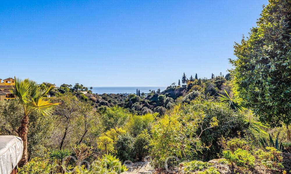 Villa rustique à vendre sur un terrain spacieux sur le New Golden Mile entre Marbella et Estepona 65630