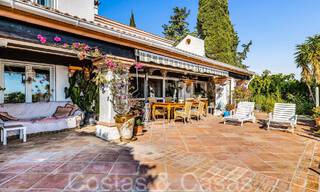 Villa rustique à vendre sur un terrain spacieux sur le New Golden Mile entre Marbella et Estepona 65631 