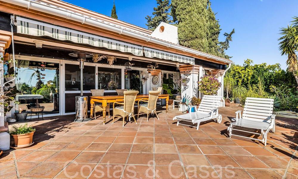 Villa rustique à vendre sur un terrain spacieux sur le New Golden Mile entre Marbella et Estepona 65632