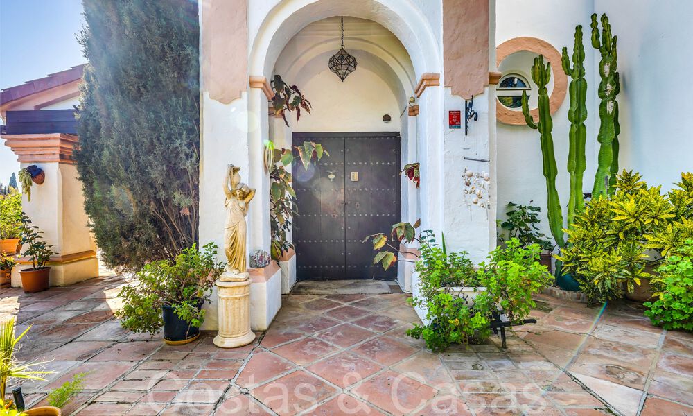 Villa rustique à vendre sur un terrain spacieux sur le New Golden Mile entre Marbella et Estepona 65635