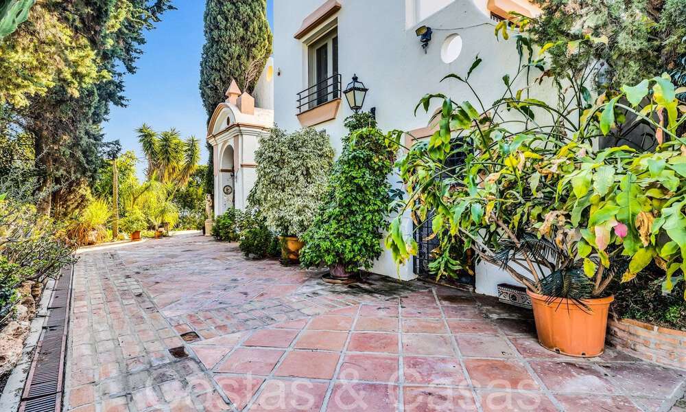 Villa rustique à vendre sur un terrain spacieux sur le New Golden Mile entre Marbella et Estepona 65636