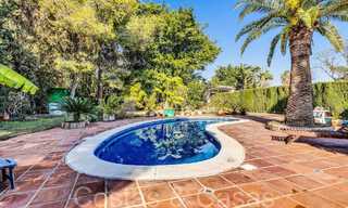 Villa rustique à vendre sur un terrain spacieux sur le New Golden Mile entre Marbella et Estepona 65641 