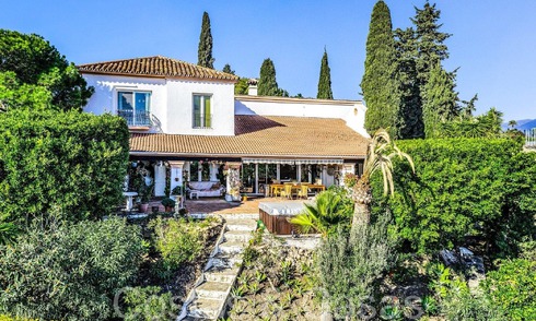 Villa rustique à vendre sur un terrain spacieux sur le New Golden Mile entre Marbella et Estepona 65643