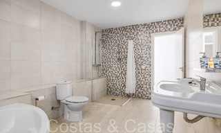 Villa andalouse à vendre dans un resort de golf, à quelques minutes du centre d'Estepona 65654 