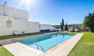 Villa andalouse à vendre dans un resort de golf, à quelques minutes du centre d'Estepona 65661 