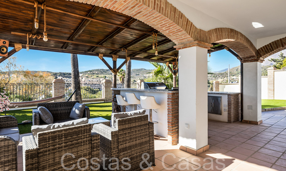 Villa andalouse à vendre dans un resort de golf, à quelques minutes du centre d'Estepona 65674