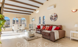 Villa andalouse à vendre dans un resort de golf, à quelques minutes du centre d'Estepona 65681 
