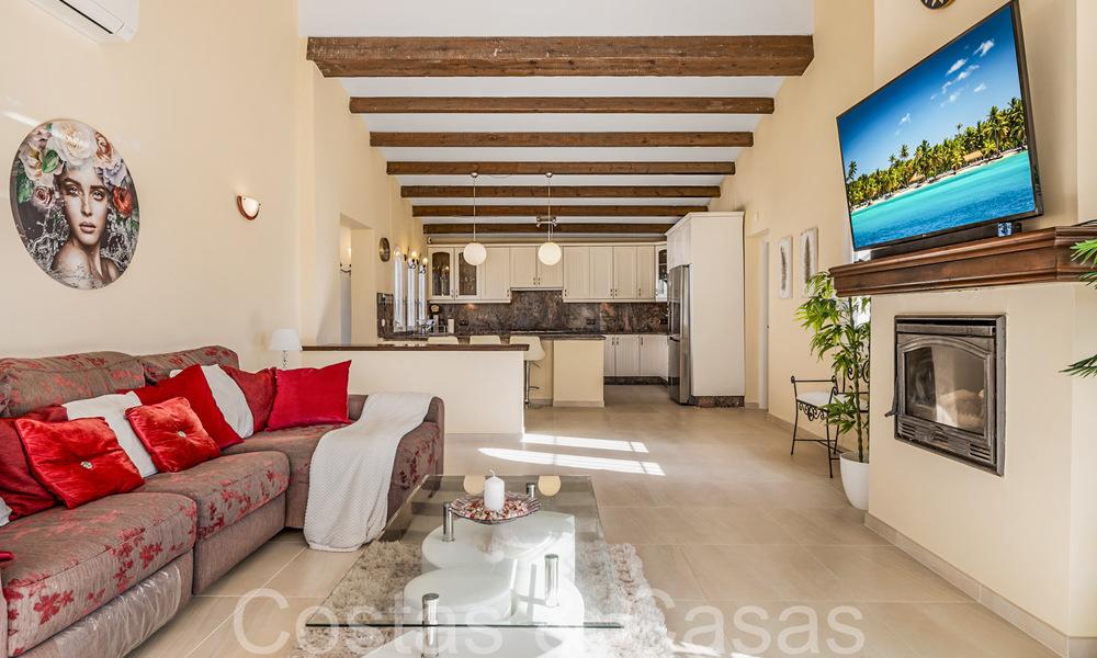 Villa andalouse à vendre dans un resort de golf, à quelques minutes du centre d'Estepona 65685
