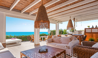 Maison de plage à vendre avec une vue imprenable sur la mer dans un complexe de première ligne de plage près de la ville d'Estepona 65387 