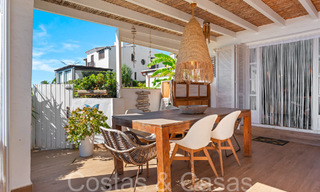Maison de plage à vendre avec une vue imprenable sur la mer dans un complexe de première ligne de plage près de la ville d'Estepona 65391 