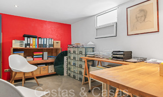 Maison de plage à vendre avec une vue imprenable sur la mer dans un complexe de première ligne de plage près de la ville d'Estepona 65392 