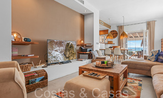 Maison de plage à vendre avec une vue imprenable sur la mer dans un complexe de première ligne de plage près de la ville d'Estepona 65404 